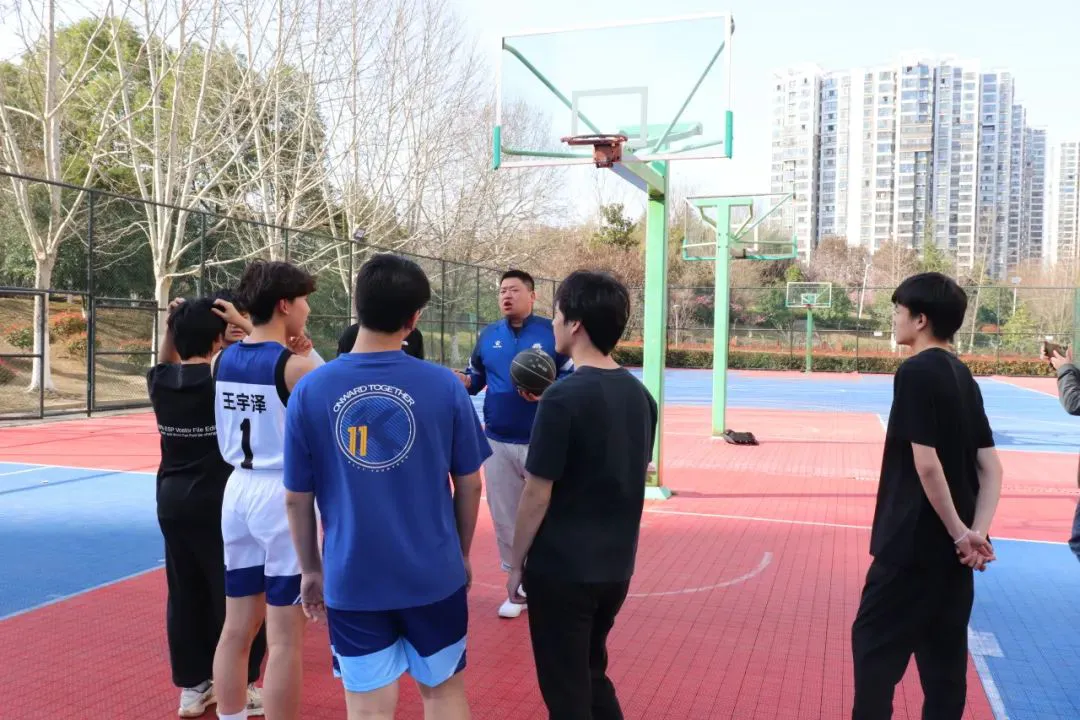 篮球训练时英语专业术语_0